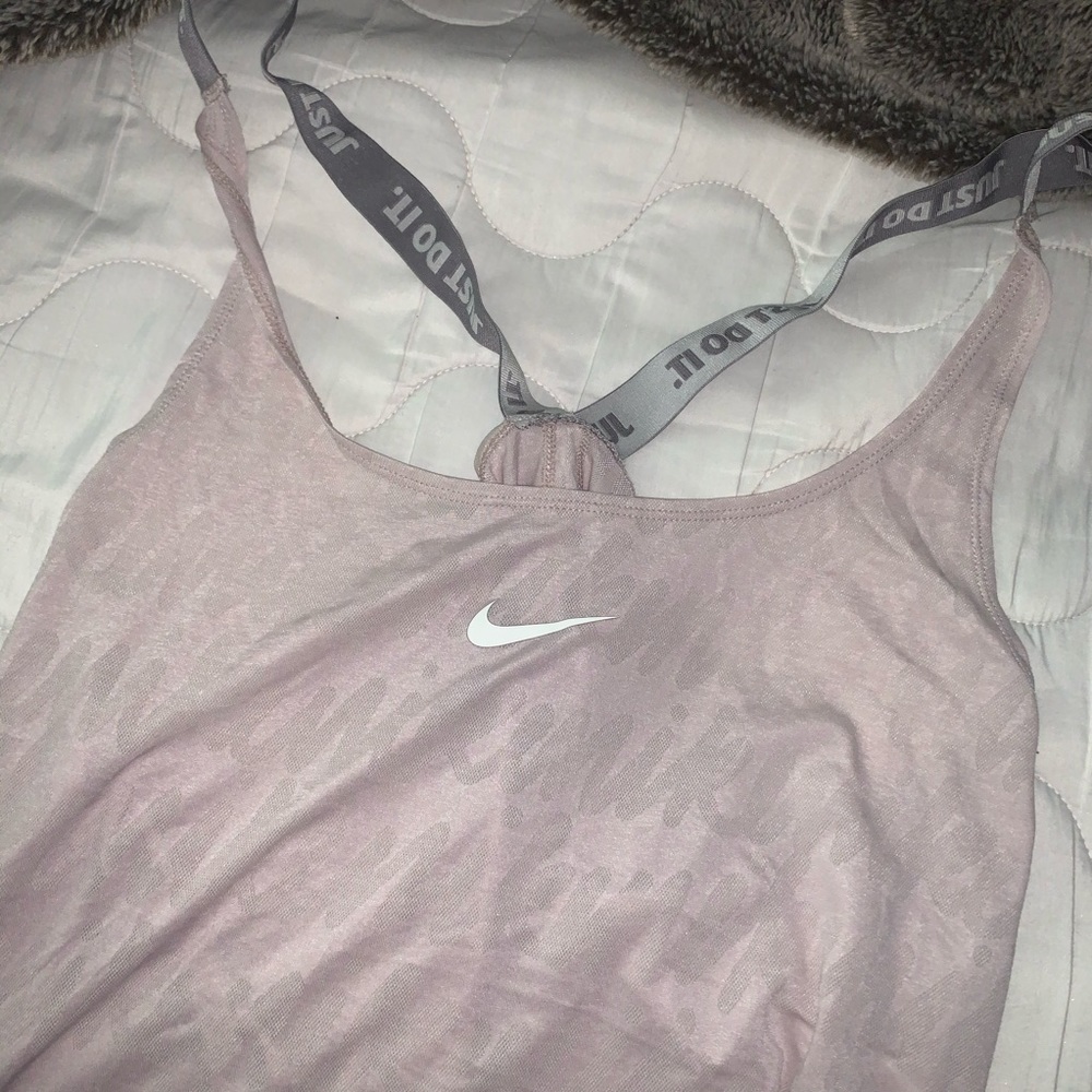 women’s Nike Dri-fit plus size tank top